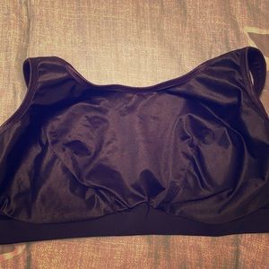 Black plus sports bra
